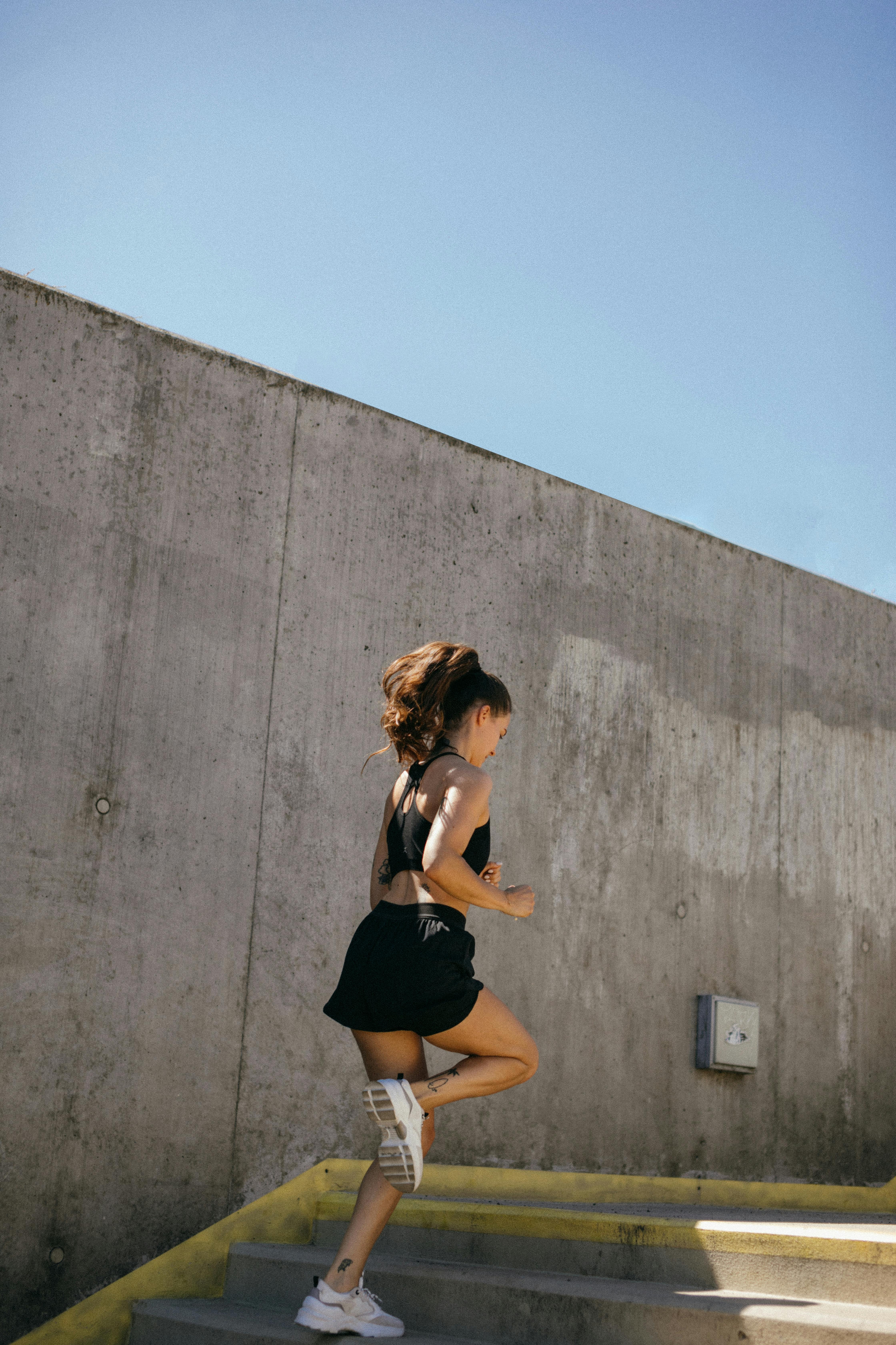 runningShoes
